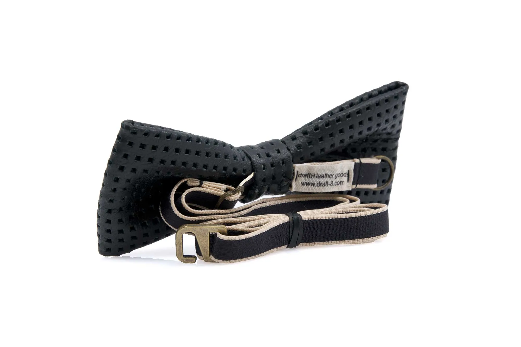 Bow Tie NEAT Black