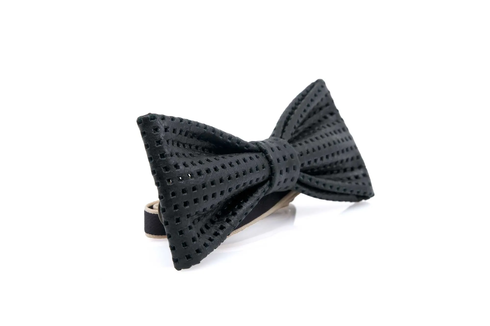 Bow Tie NEAT Black